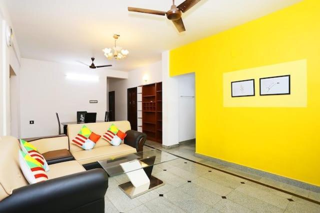 The Solo Apartments Kadavanthra Kochi Εξωτερικό φωτογραφία