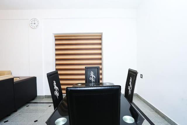 The Solo Apartments Kadavanthra Kochi Εξωτερικό φωτογραφία